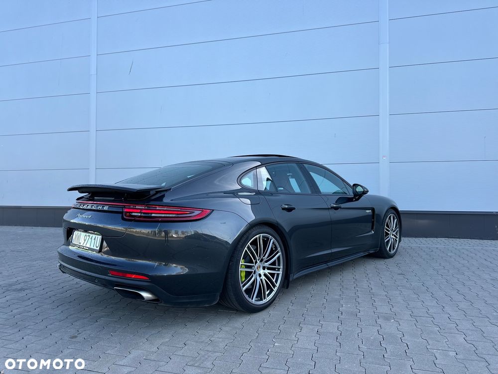 Porsche Panamera 4 E-Hybrid Platinum Edition - 15