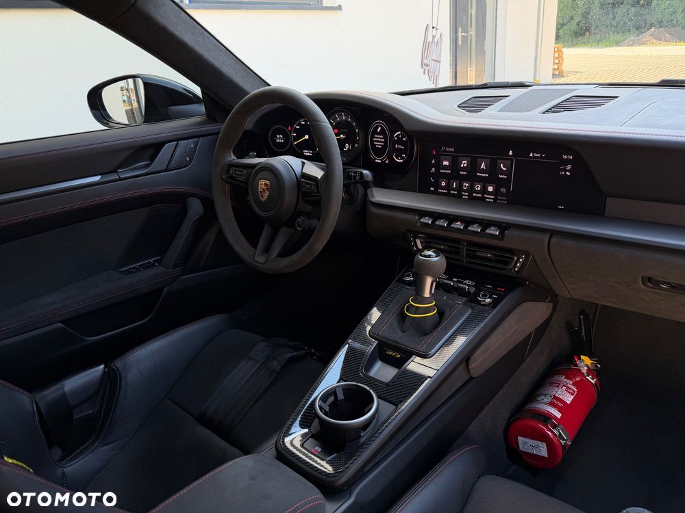 Porsche 911 GT3 PDK - 12