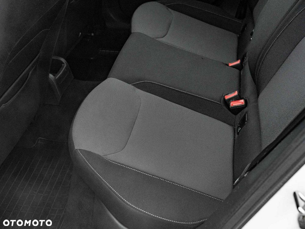 Skoda Fabia 1.0 Ambition - 25