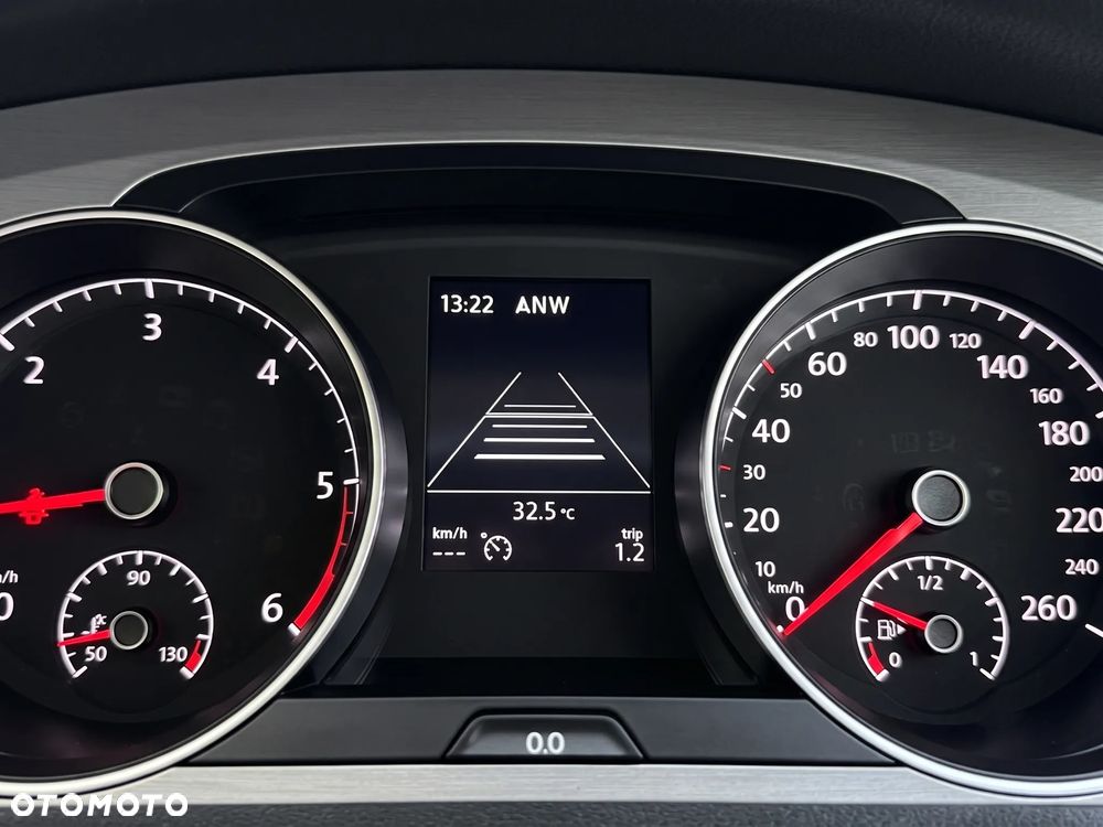 Volkswagen Golf 1.6 TDI BMT Comfortline - 10