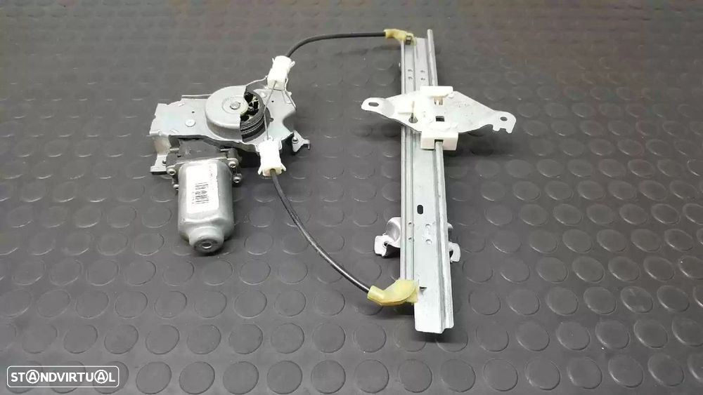 ELEVADOR DE VIDRO TRASEIRO DIREITO NISSAN QASHQAI / QASHQAI +2 I 2007 -82700JD40... - 2