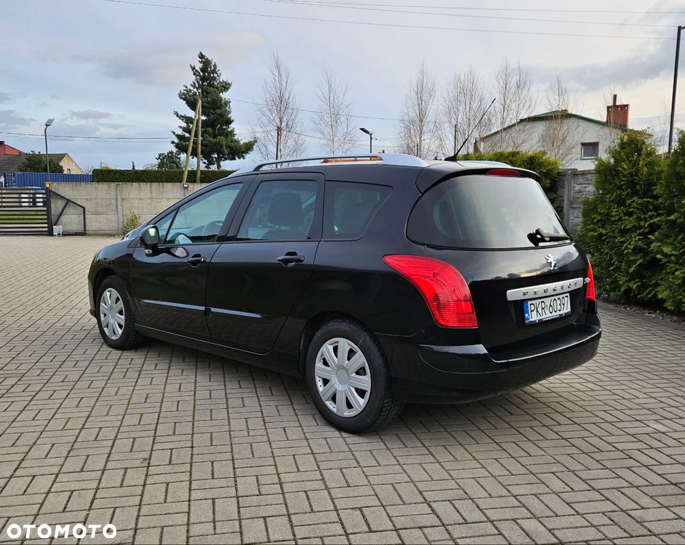 Peugeot 308 HDi FAP 140 Family - 12