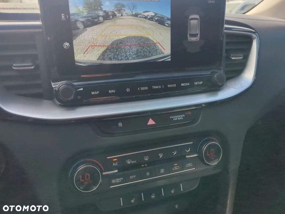 Kia Ceed - 6