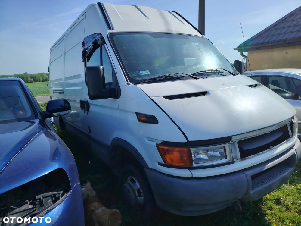 błotnik lampa drzwi konsola zderzak  fotel iveco 98-06  czesci - 2