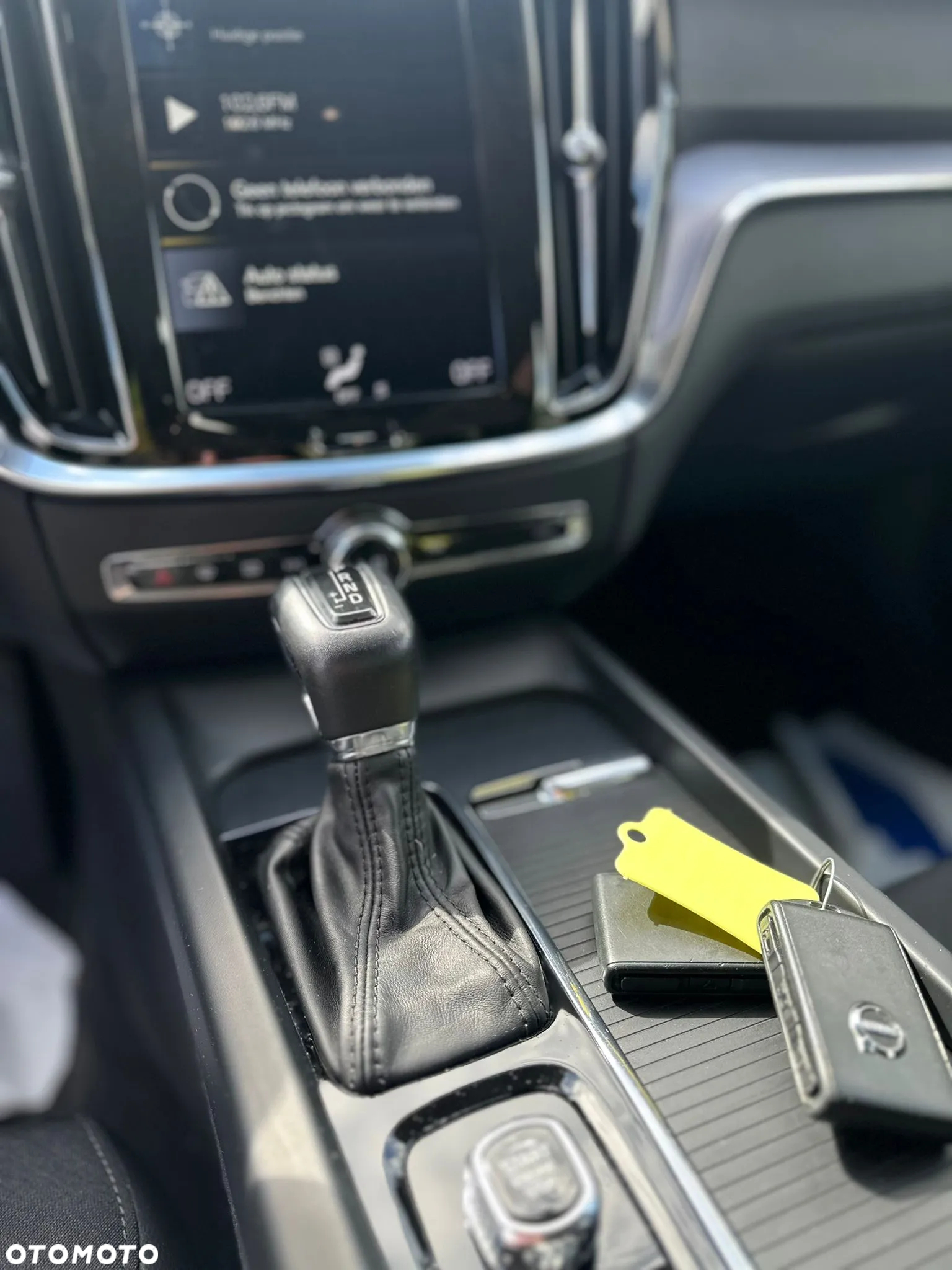Volvo S60 T4 Drive-E Dynamic Edition (Momentum) - 9