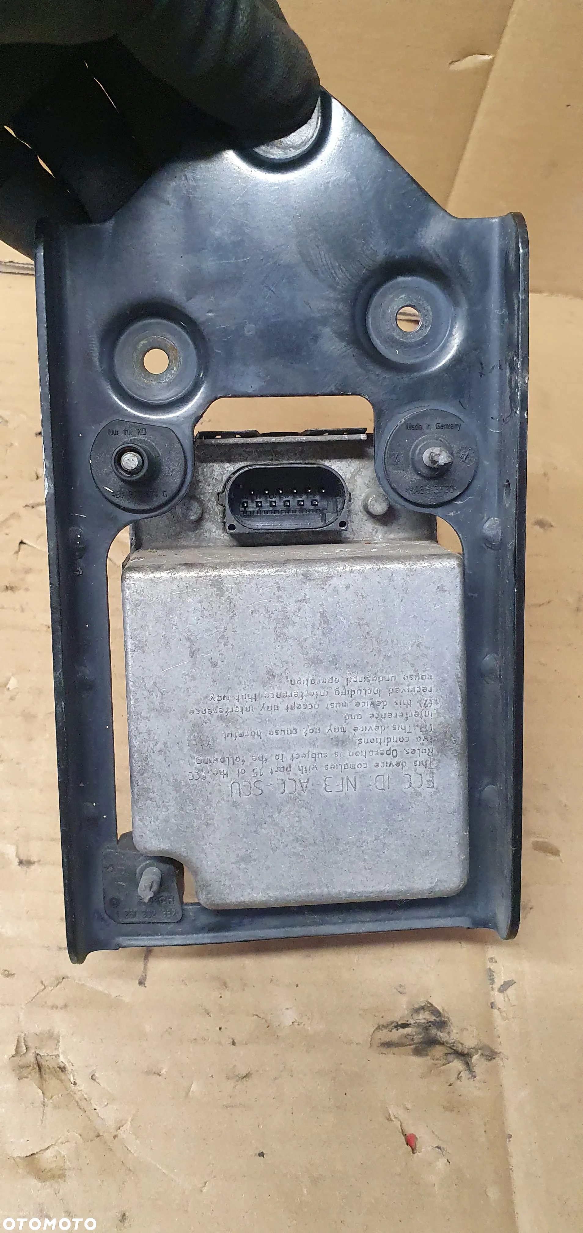 Radar czujnik sensor distronic Audi A8 D3 4E0907561F 4E0910561F - 4