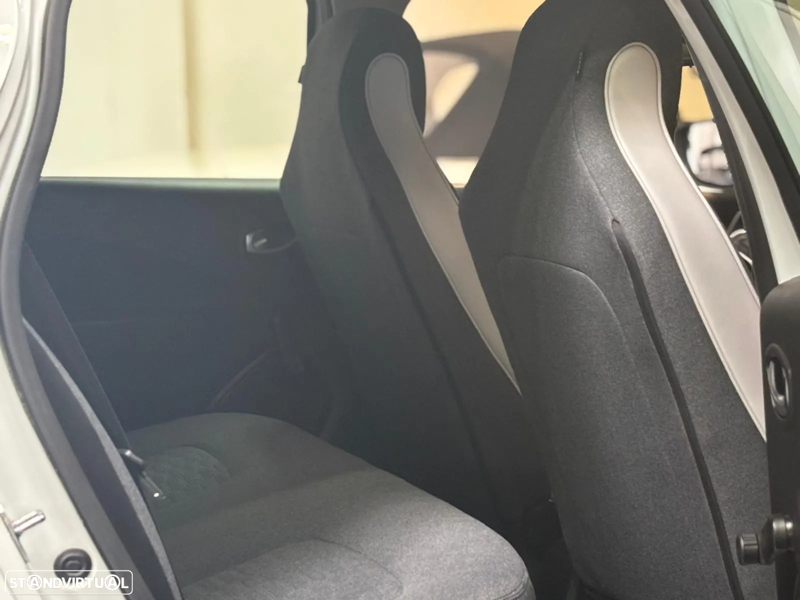Renault Zoe (c/ Bateria) E-Tech EV50 Equilibre - 29