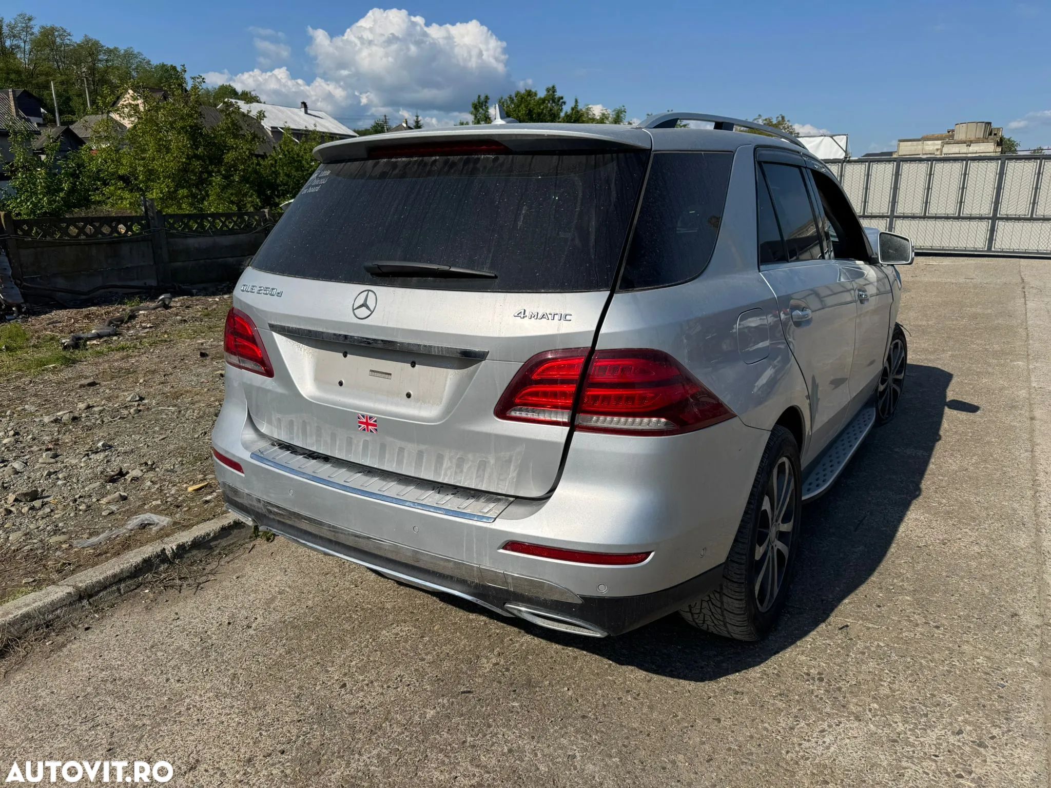 Dezmembrez Mercedes GLE - 1