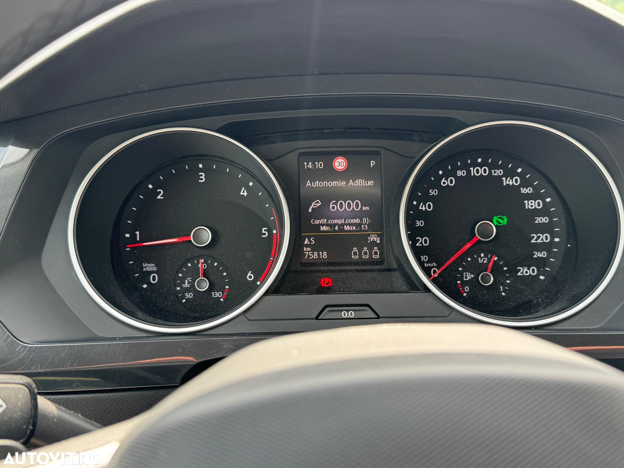 Volkswagen Tiguan 2.0 TDI DSG Life - 13
