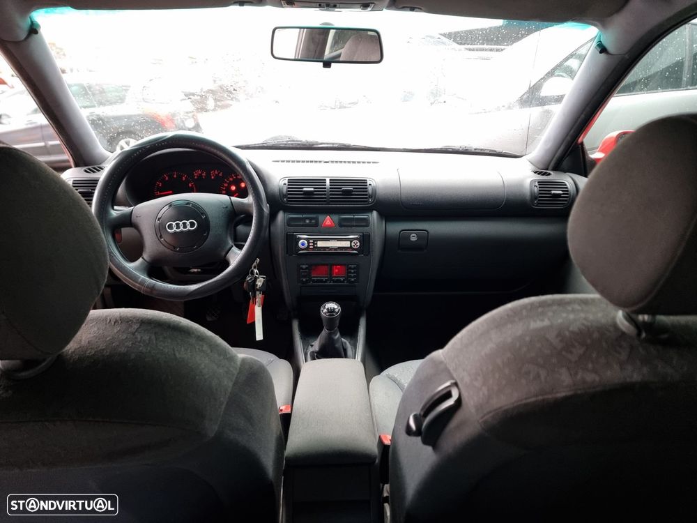 Audi A3 1.6 - 13