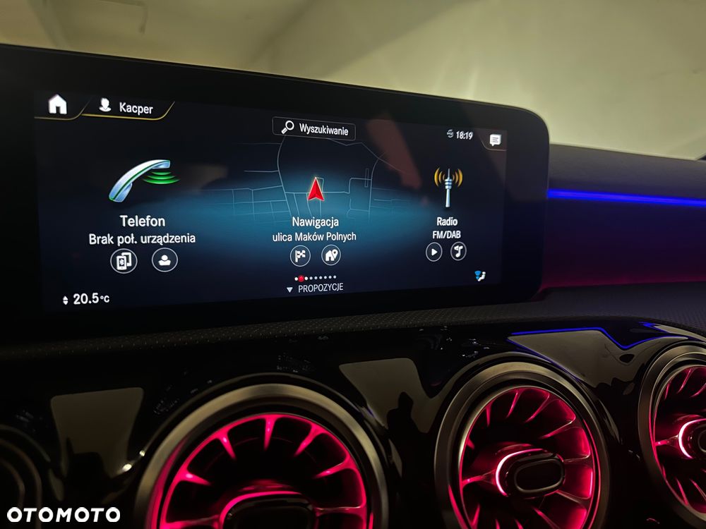 Mercedes-Benz Klasa A 180 AMG Line - 22