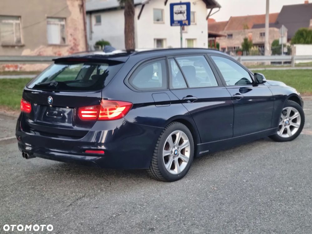BMW Seria 3 335d Touring xDrive Edition M Sport Shadow - 7