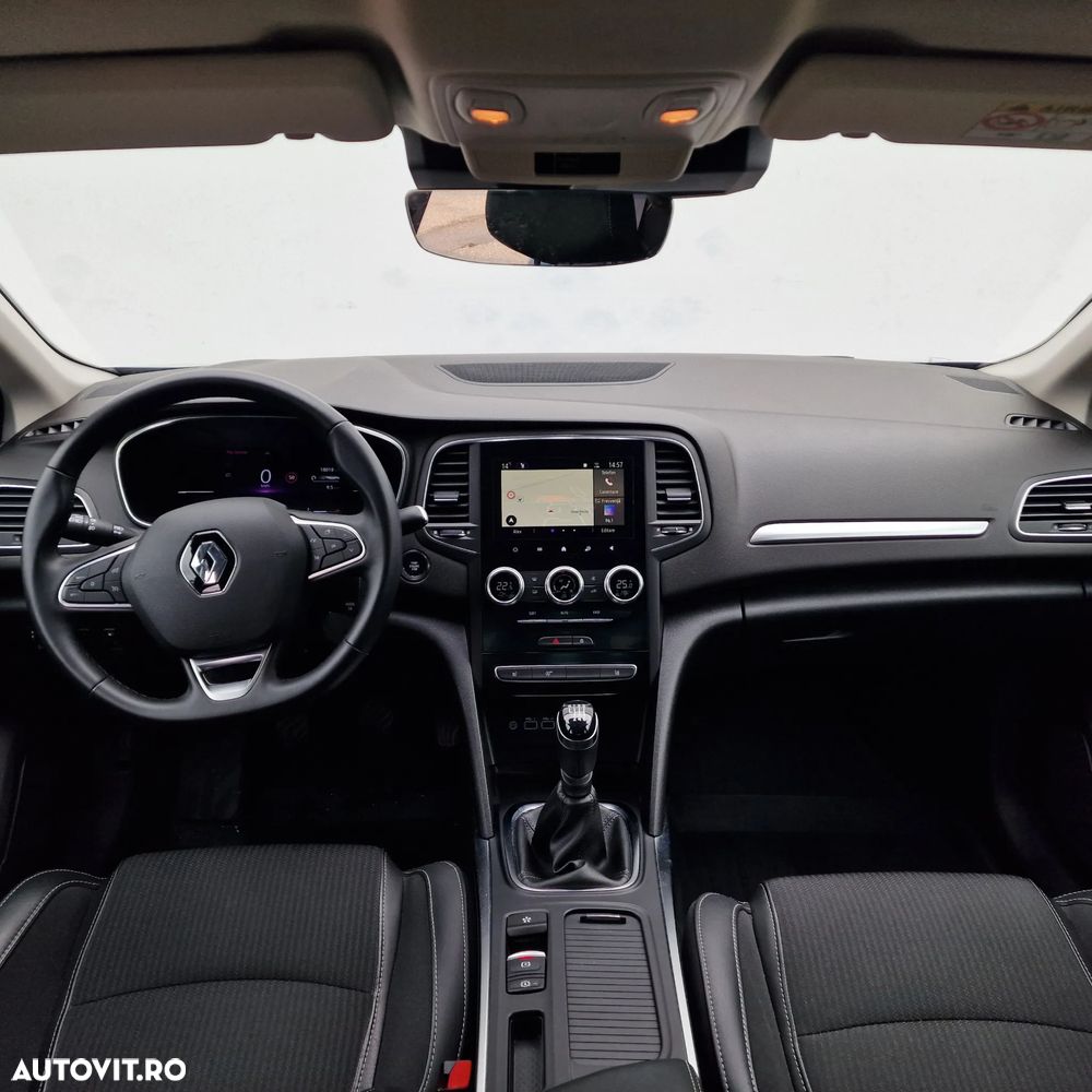 Renault Megane TCe 140 GPF Techno - 3