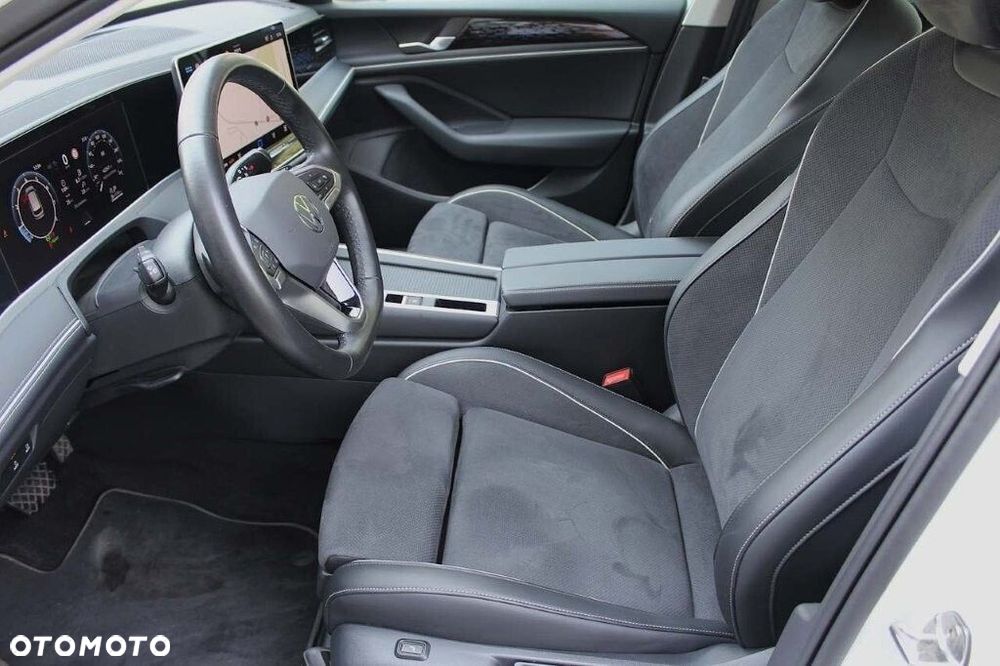 Volkswagen Passat - 13