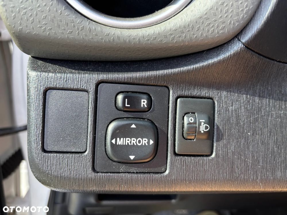 Toyota Yaris 1.0 Life - 20