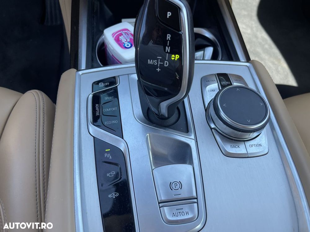 BMW Seria 7 740Ld xDrive - 16