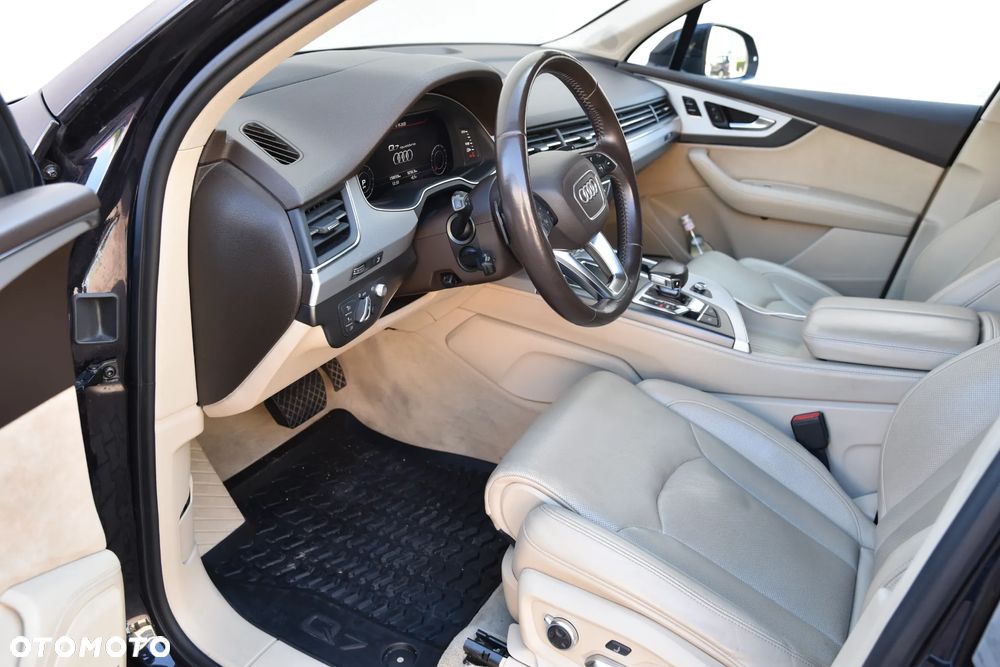 Audi Q7 3.0 TDI Quattro Tiptronic - 12