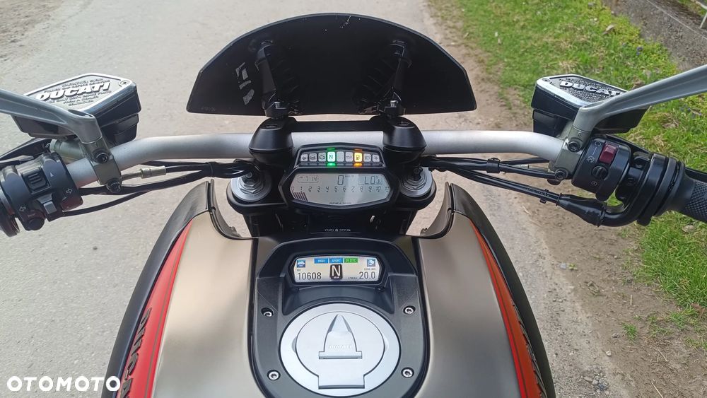 Ducati Diavel - 8