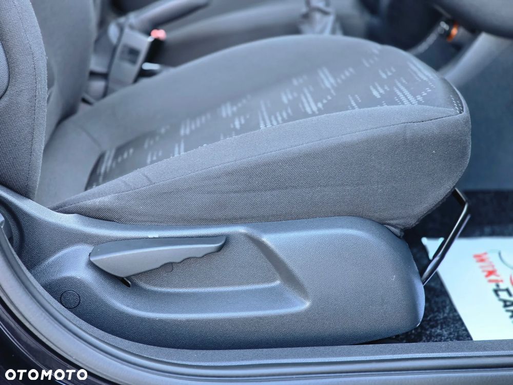 Opel Corsa 1.4 16V Satellite - 32