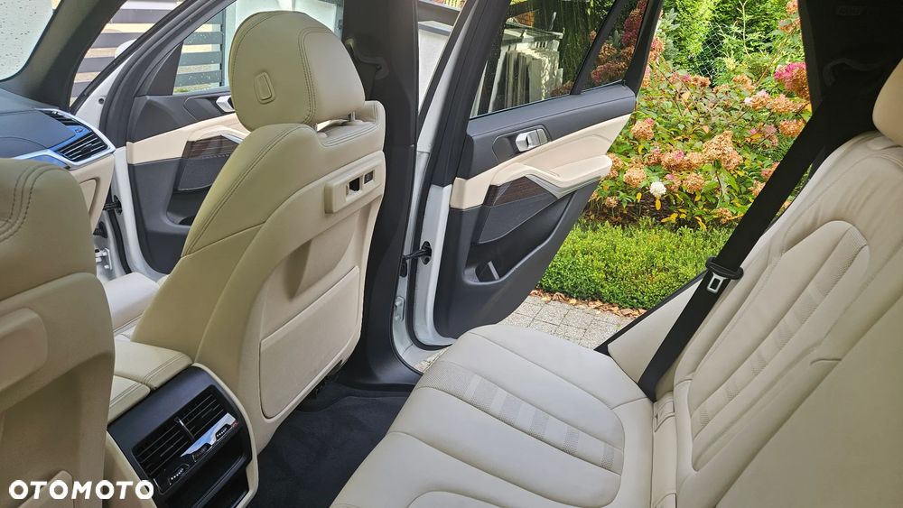 BMW X5 - 11