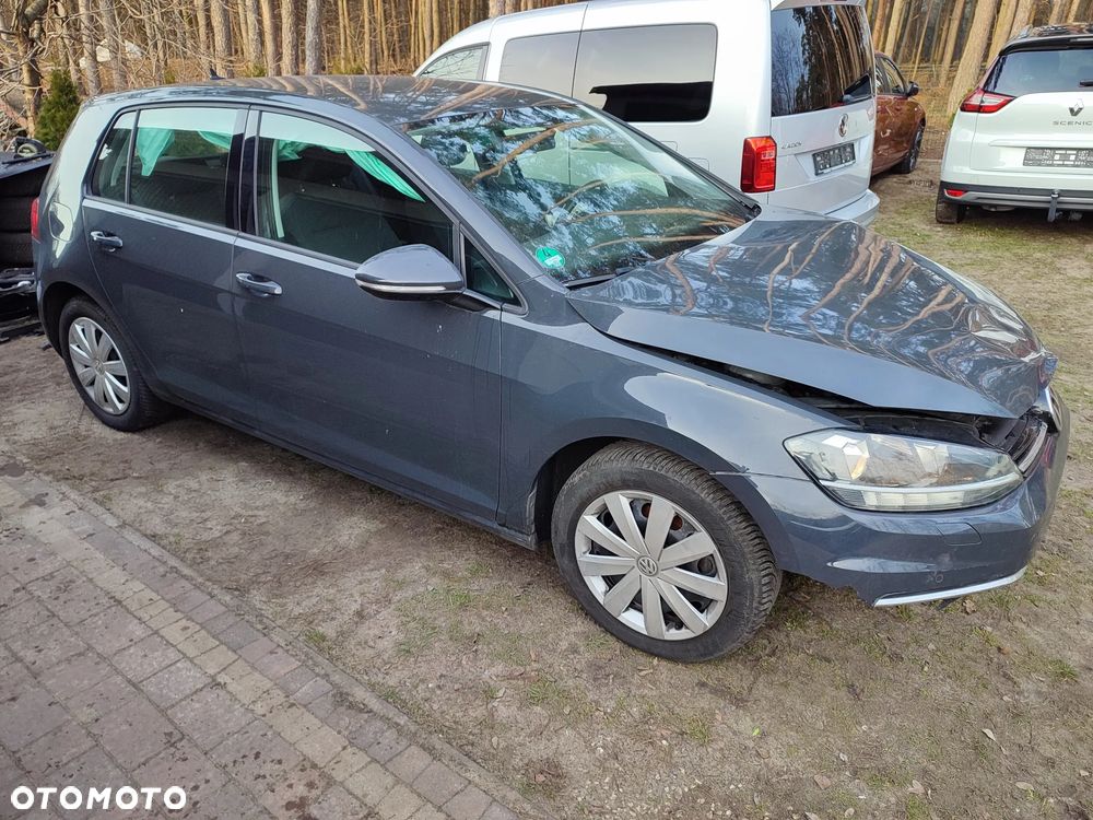 Volkswagen Golf 1.6 TDI (BlueMotion Technology) Comfortline - 27