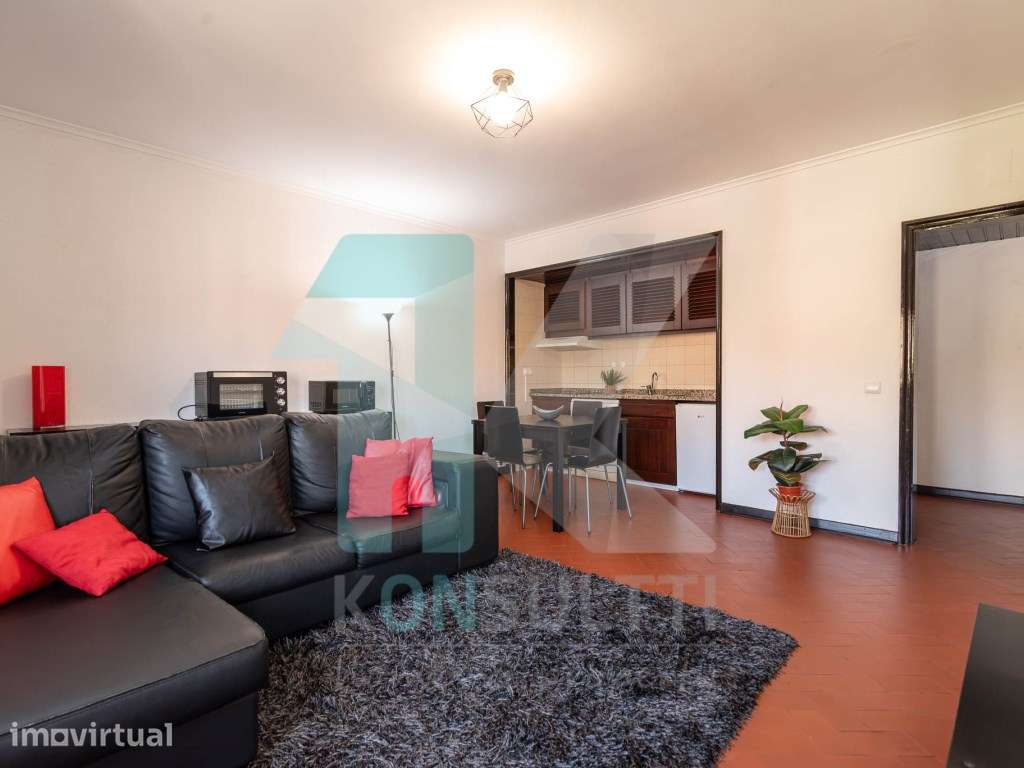 Apartamento T1 c/varanda junto à Praia de Santo Amaro de Oeiras - Grande imagem: 5/20