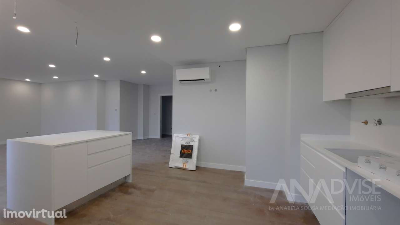 Apartamento T4 + Terraço para venda junto ao centro de Viseu - Grande imagem: 5/29