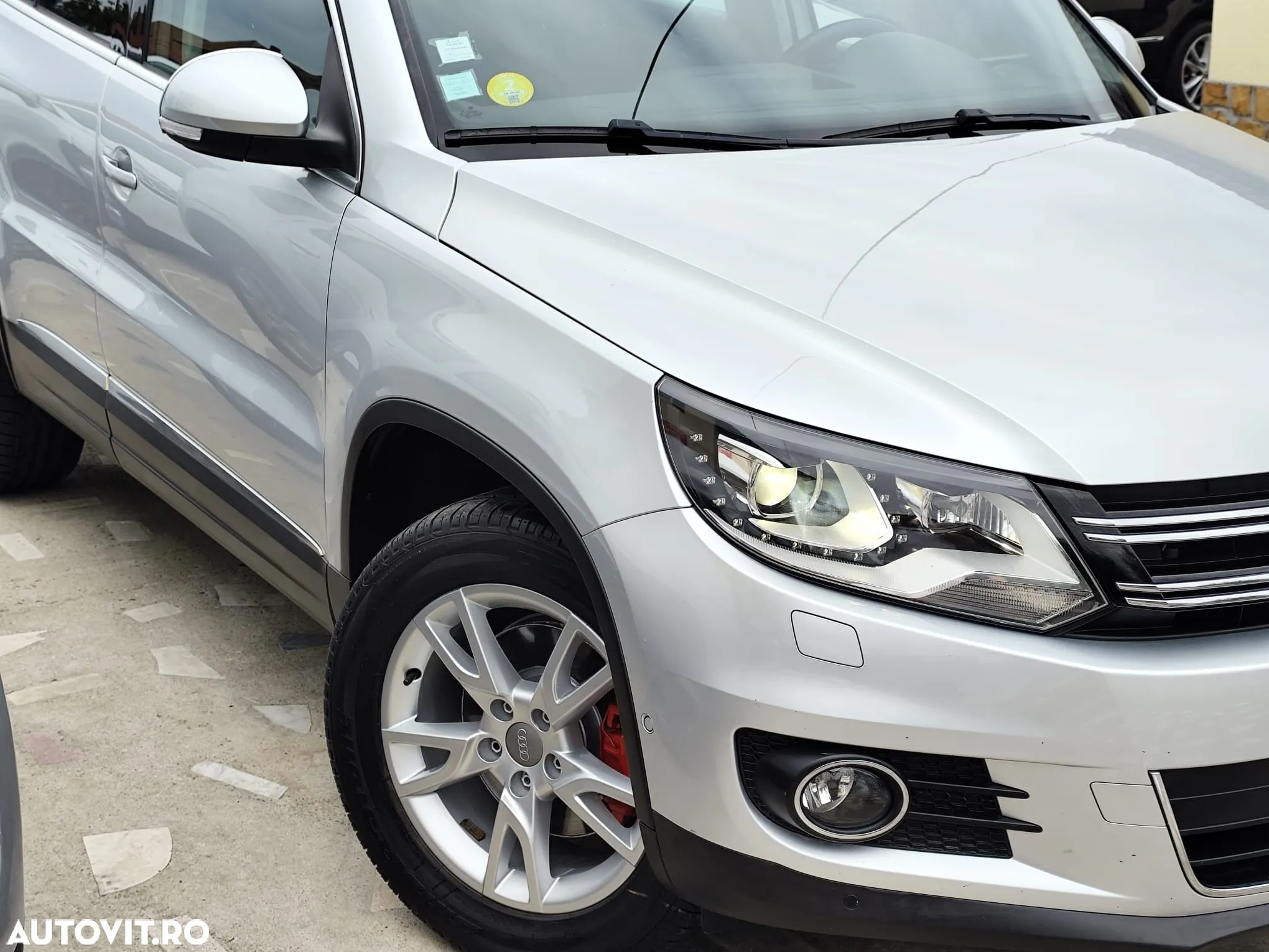 Volkswagen Tiguan - 20