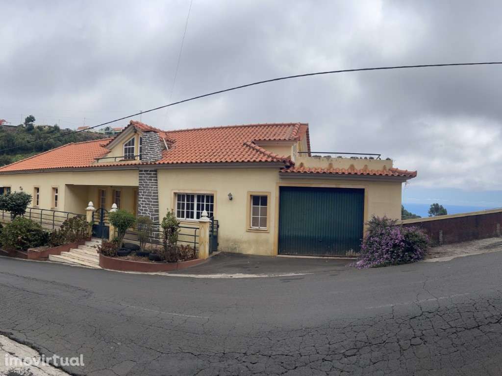 Moradia independente Е3+1 à venda em Canhas (Estrada do Livramento ... - Grande imagem: 3/16