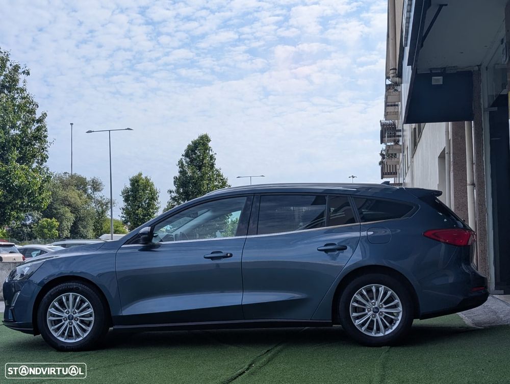 Ford Focus 1.0 EcoBoost Hybrid TITANIUM STYLE - 4