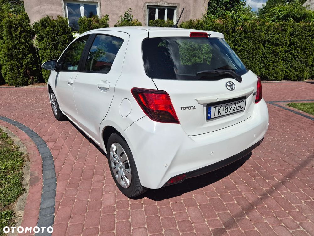 Toyota Yaris 1.4 D-4D Active EU6 - 7