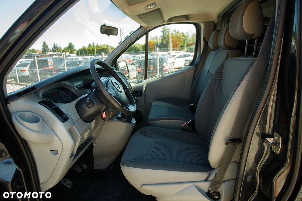 Opel Vivaro - 28