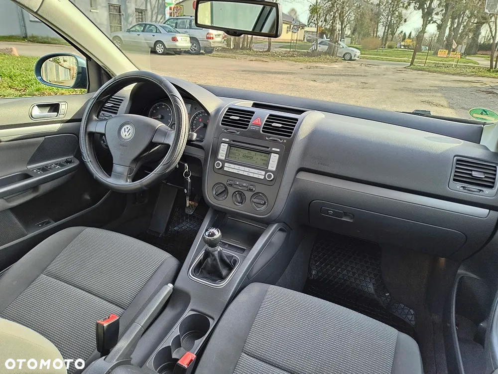 Volkswagen Jetta 1.6 Comfortline - 8