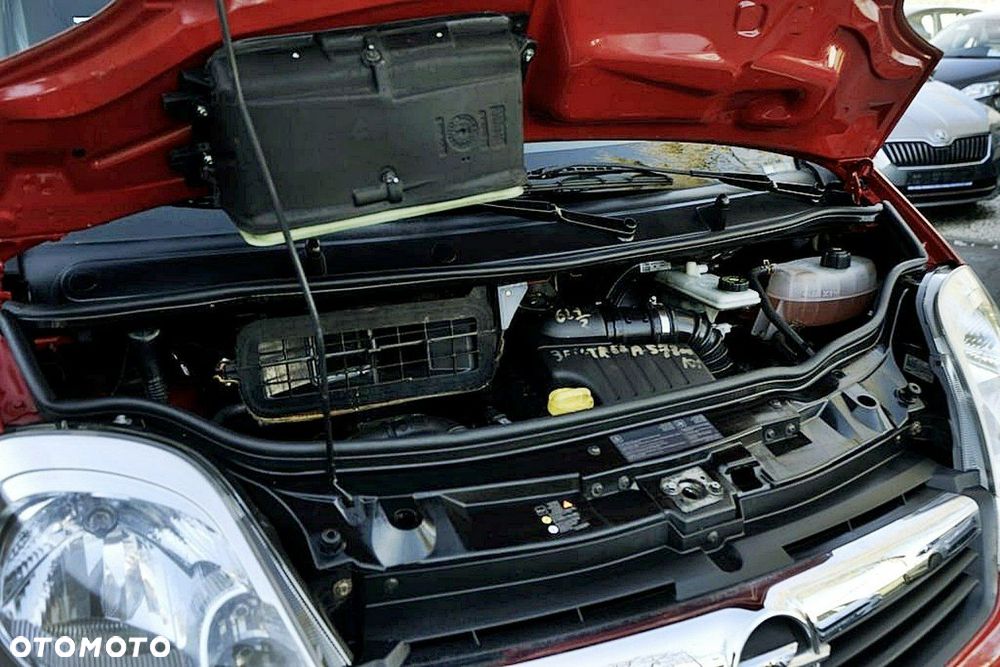 Opel Vivaro - 12