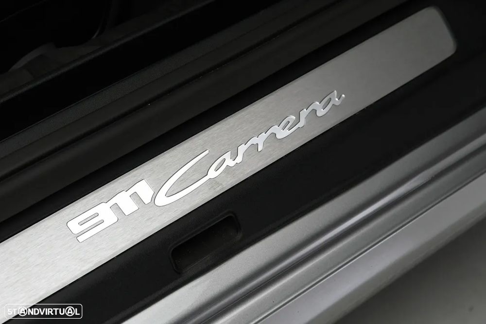 Porsche 911 (992) Carrera - 11