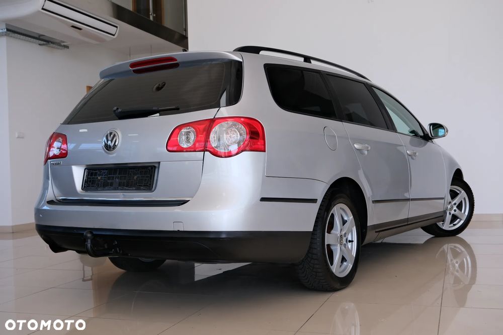 Volkswagen Passat - 20
