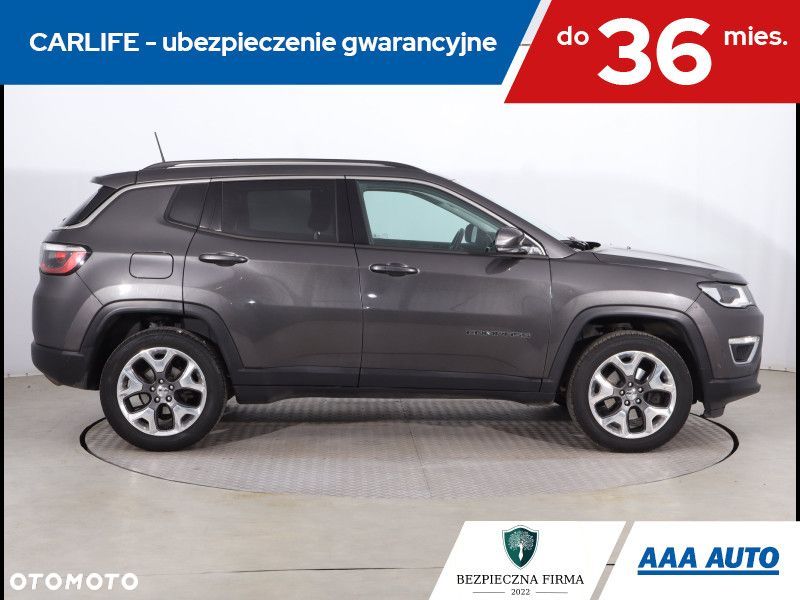 Jeep Compass - 8