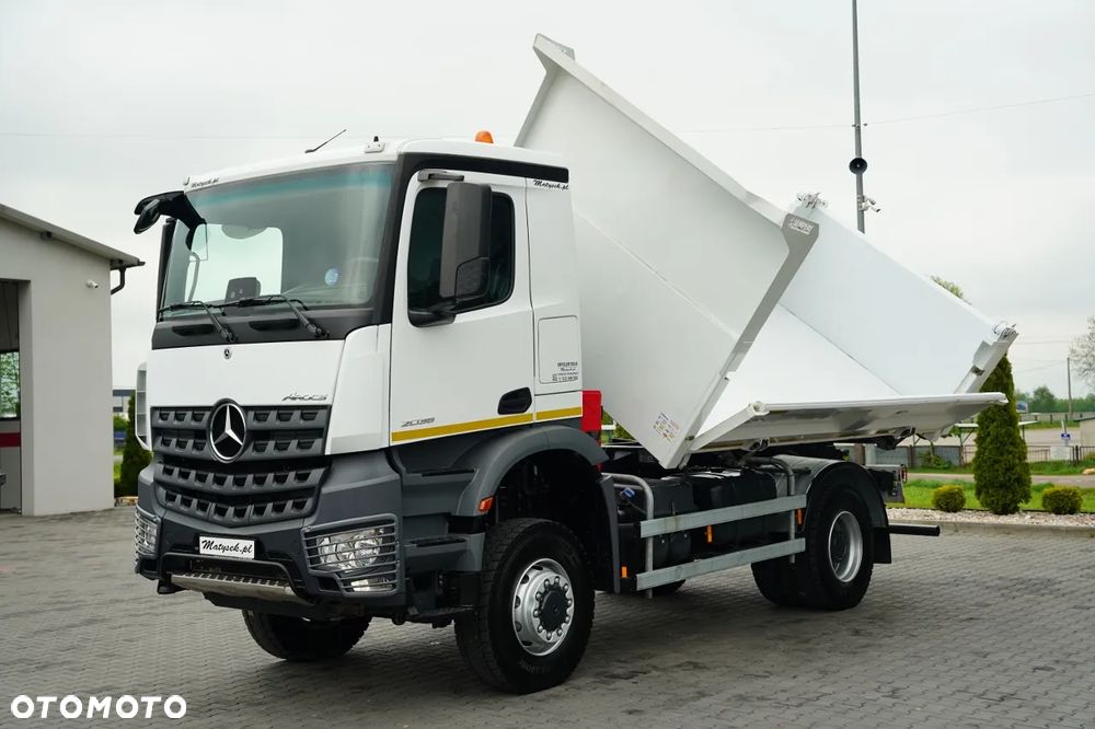 Mercedes-Benz AROCS 2038 / 4x4 / WYWROTKA 2 STRONNA / HYDROBURTA / AUTOMAT / - 10