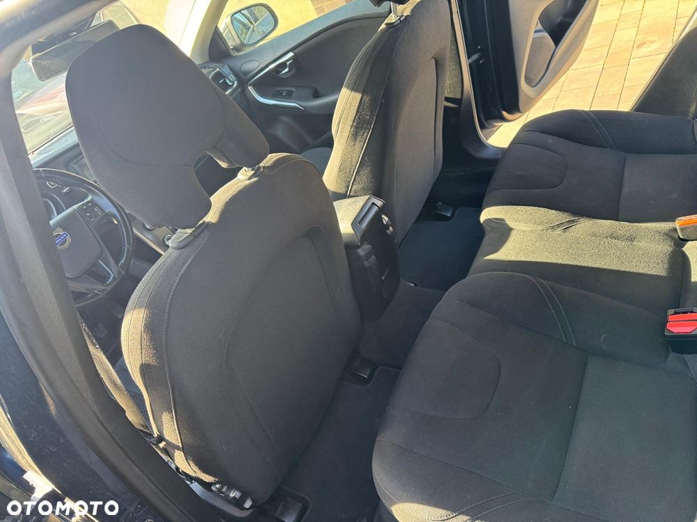 Volvo V40 D2 R-Design Kinetic - 19