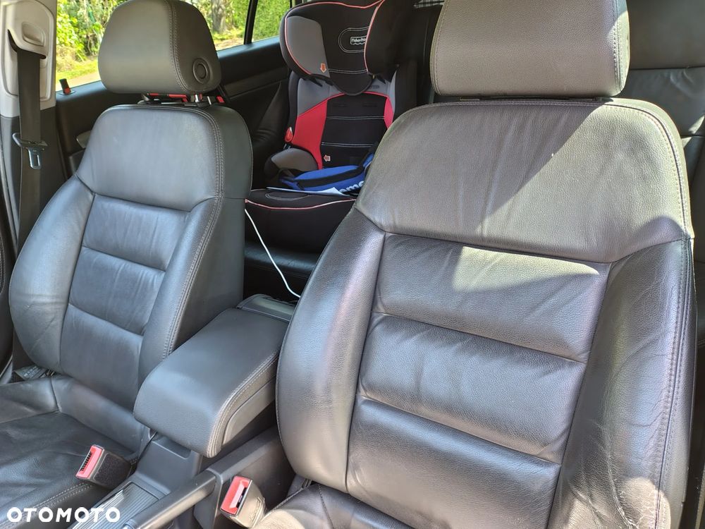 Opel Vectra 1.9 CDTI Cosmo - 1