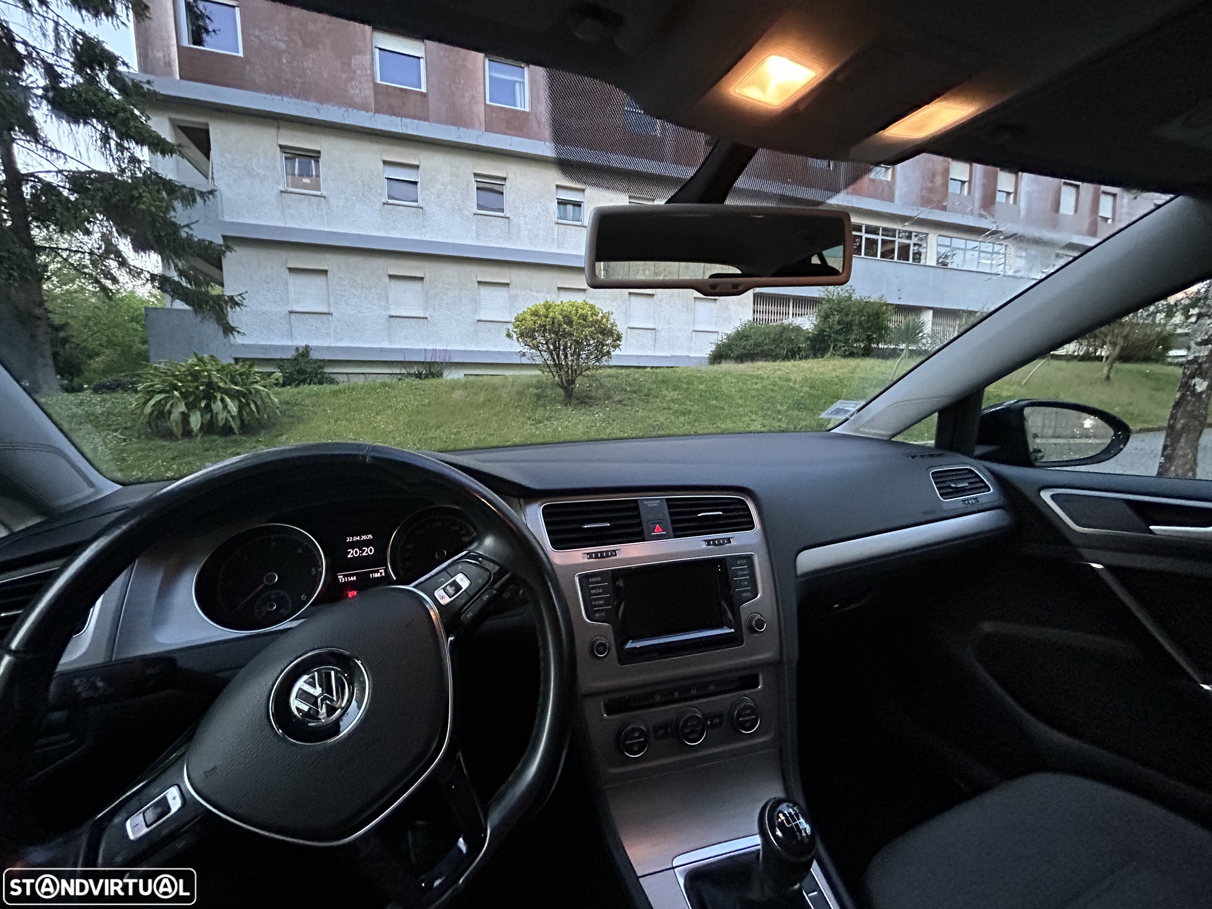 VW Golf 1.6 TDi BlueMotion Trendline - 12