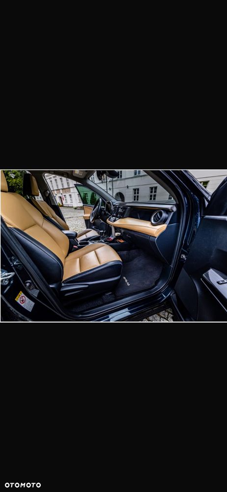 Toyota RAV4 2.0 4x4 Automatik Executive - 11