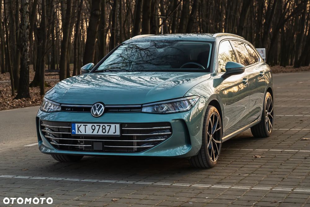 Volkswagen Passat - 2
