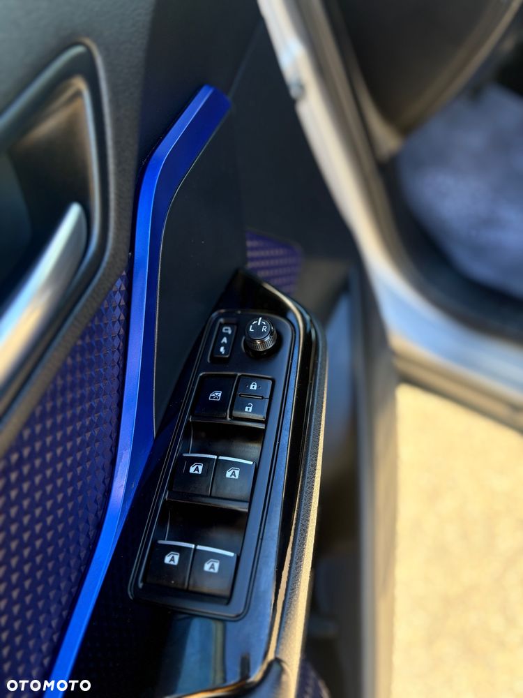 Toyota C-HR - 10