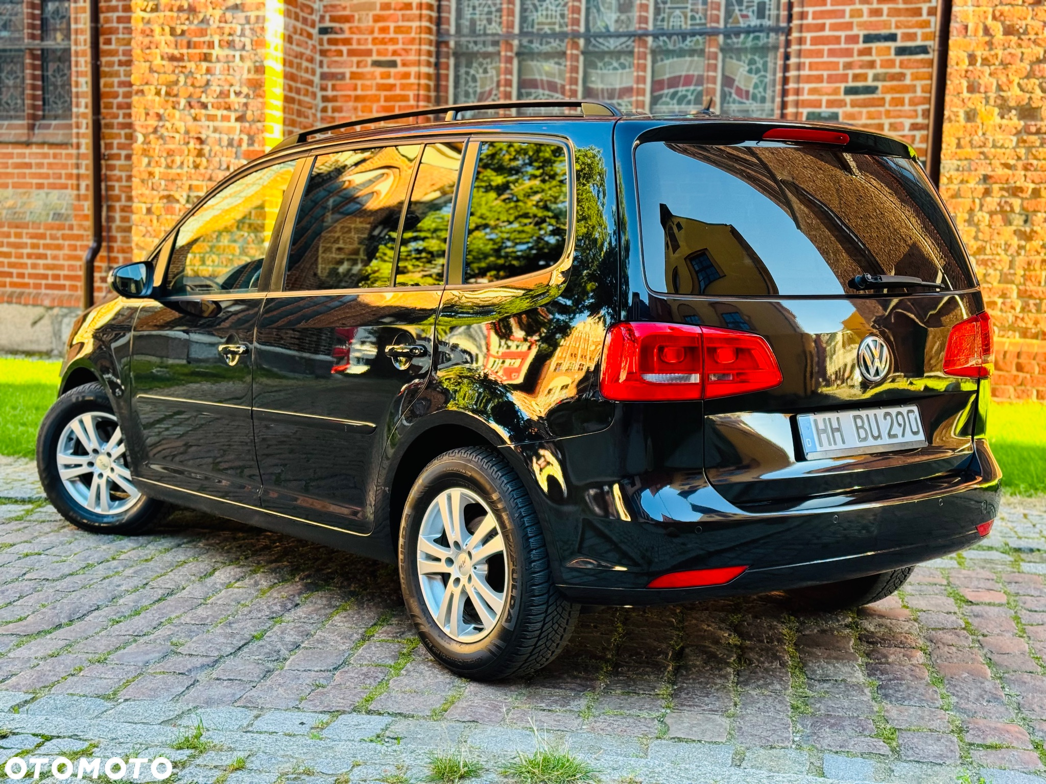 Volkswagen Touran 1.6 TDI DPF BlueMotion Technology DSG Comfortline - 25
