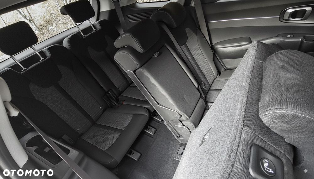 Kia Sorento - 12