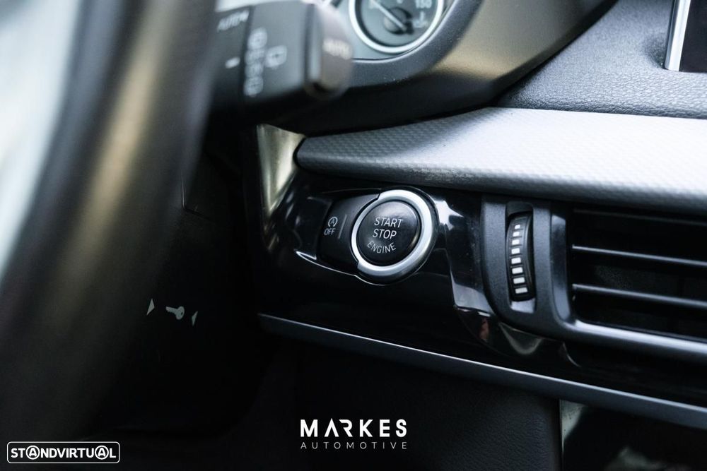 BMW X5 25 d sDrive Pack M - 29