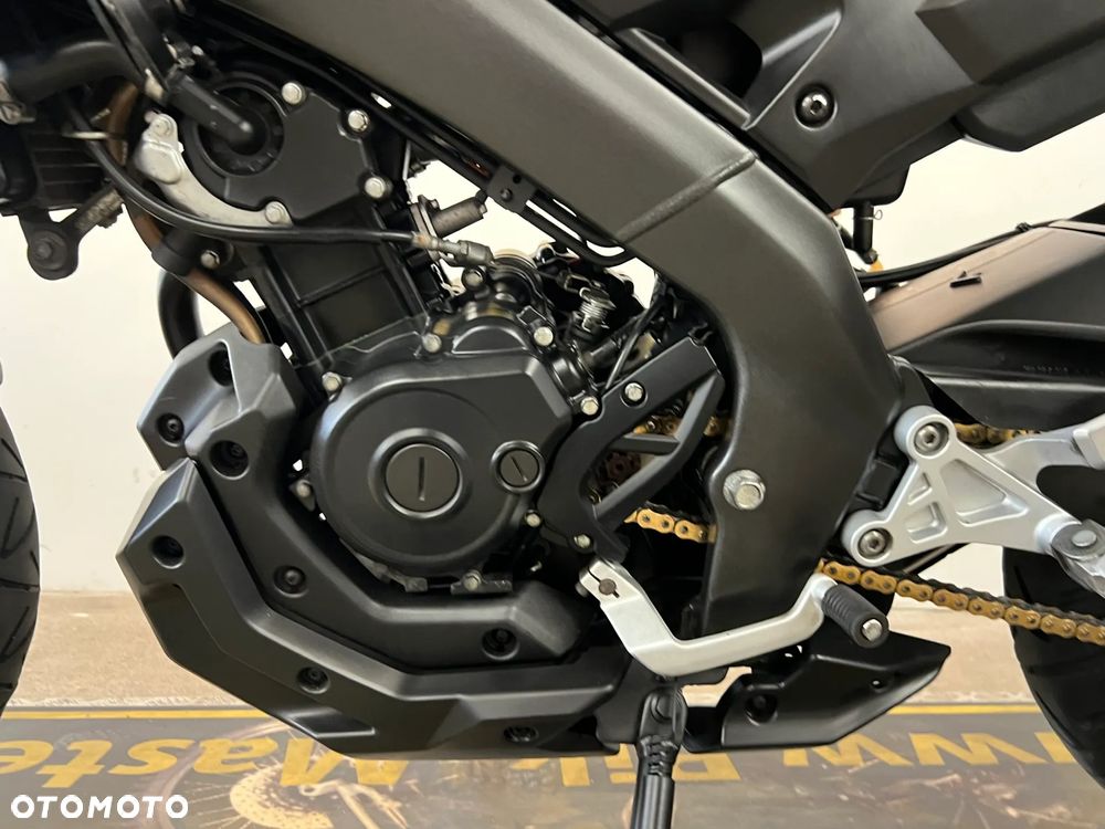 Yamaha MT - 23