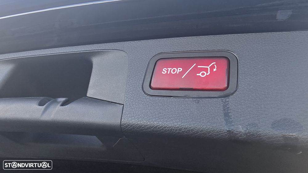 Mercedes-Benz E 300 de AMG Line - 21