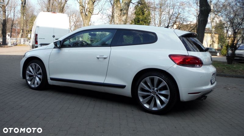 Volkswagen Scirocco 2.0 TDI Blue Motion Technologie Edition - 9